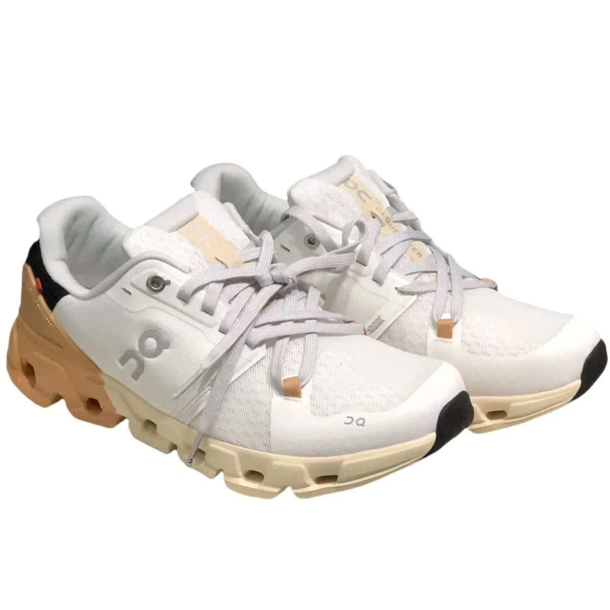 On Cloudflyer 4 Men's White/Copper - Onsrunners