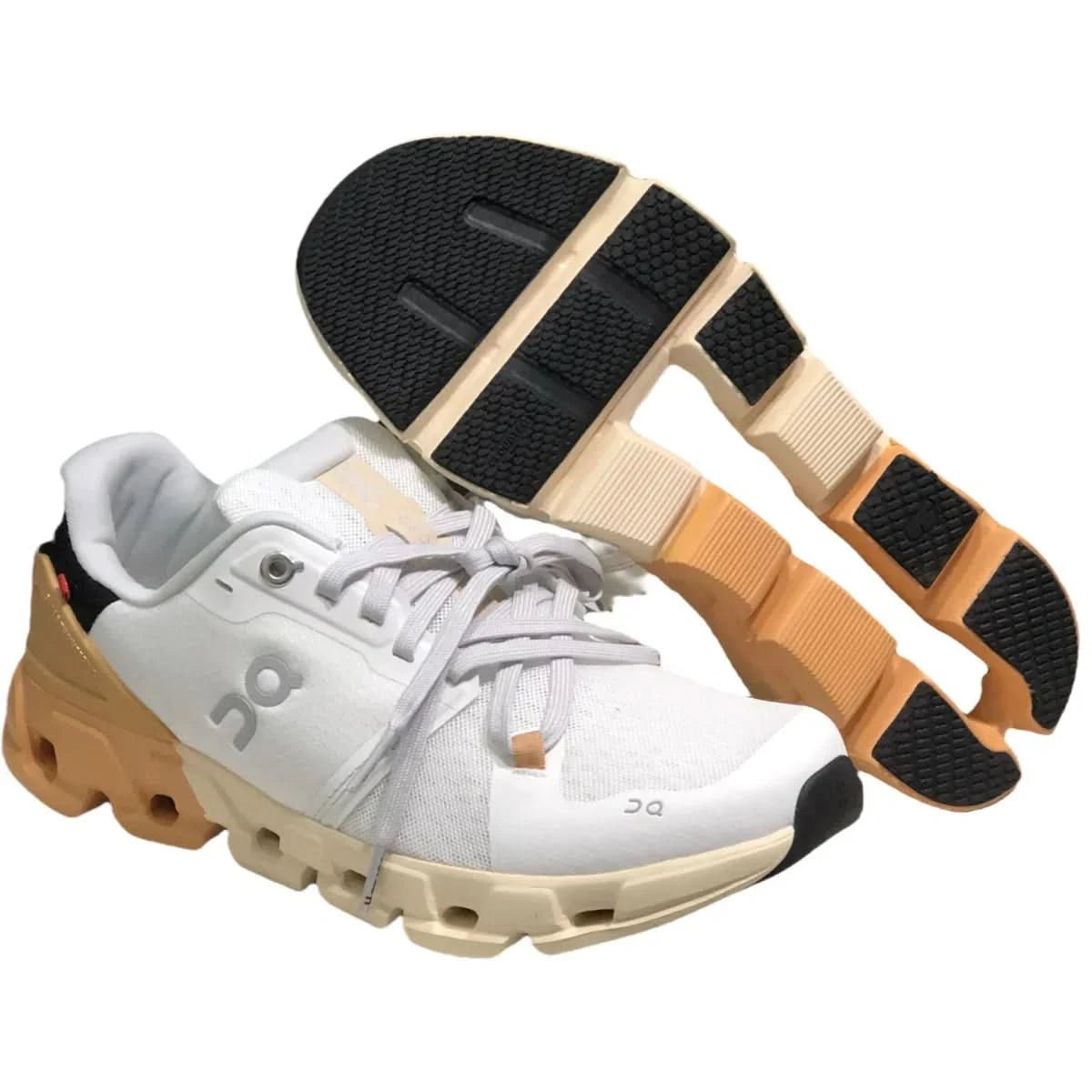 On Cloudflyer 4 Women's White/Copper - Onsrunners