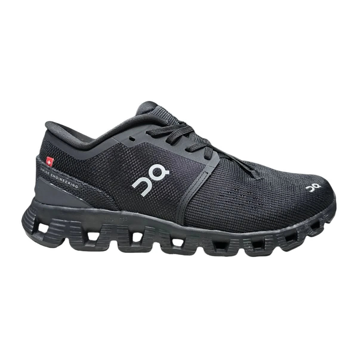 On Cloud X4 women's Eclipse Black/Black - Onsrunners