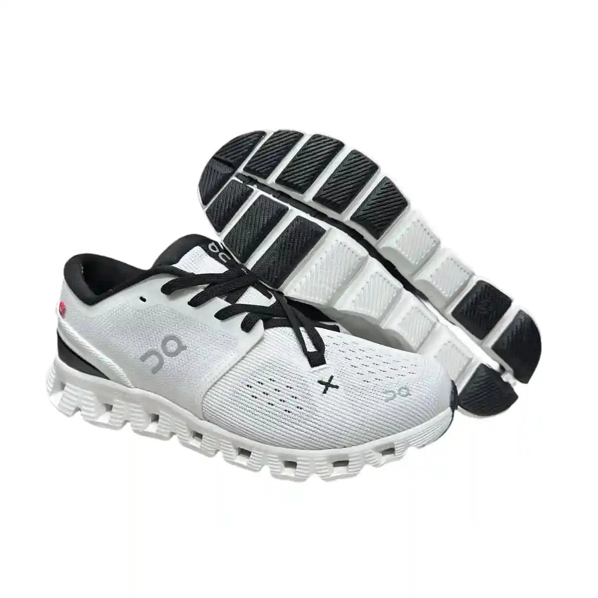On Cloud X4 women's Ivory White/Black - Onsrunners