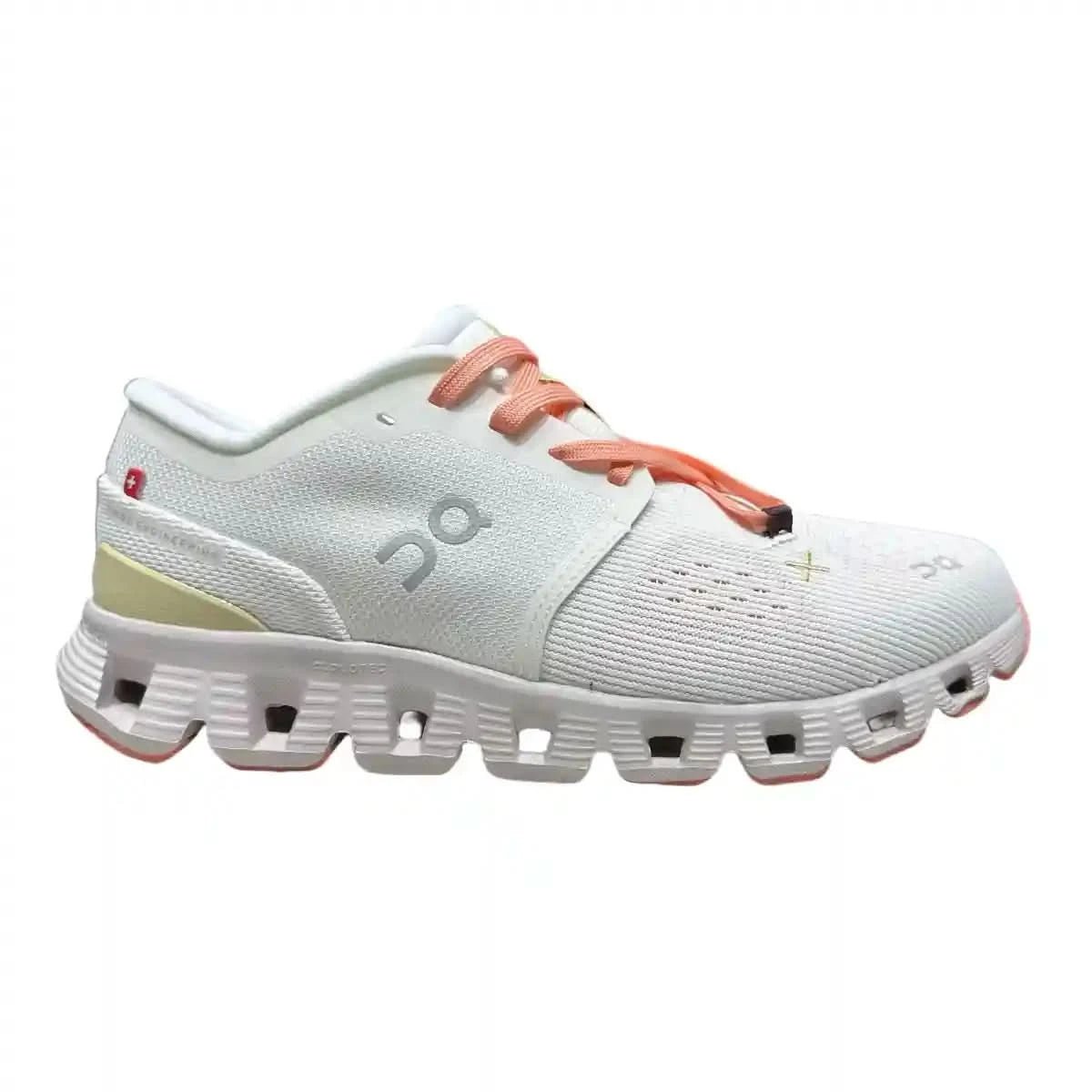 On Cloud X4 Women’s Sand/Ivory White O - Onsrunners