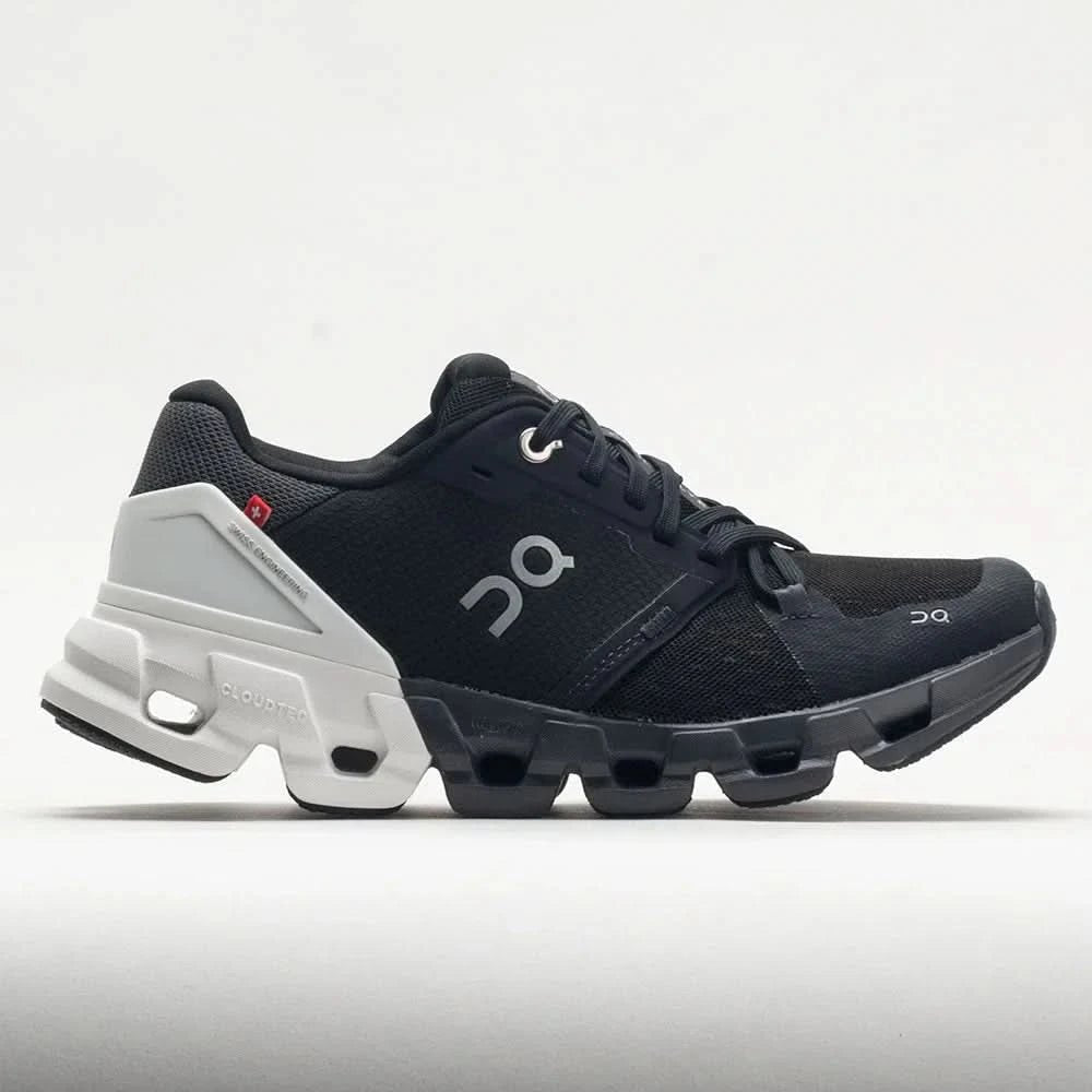 On Cloudflyer 4 Women's Black/White - Onsrunners