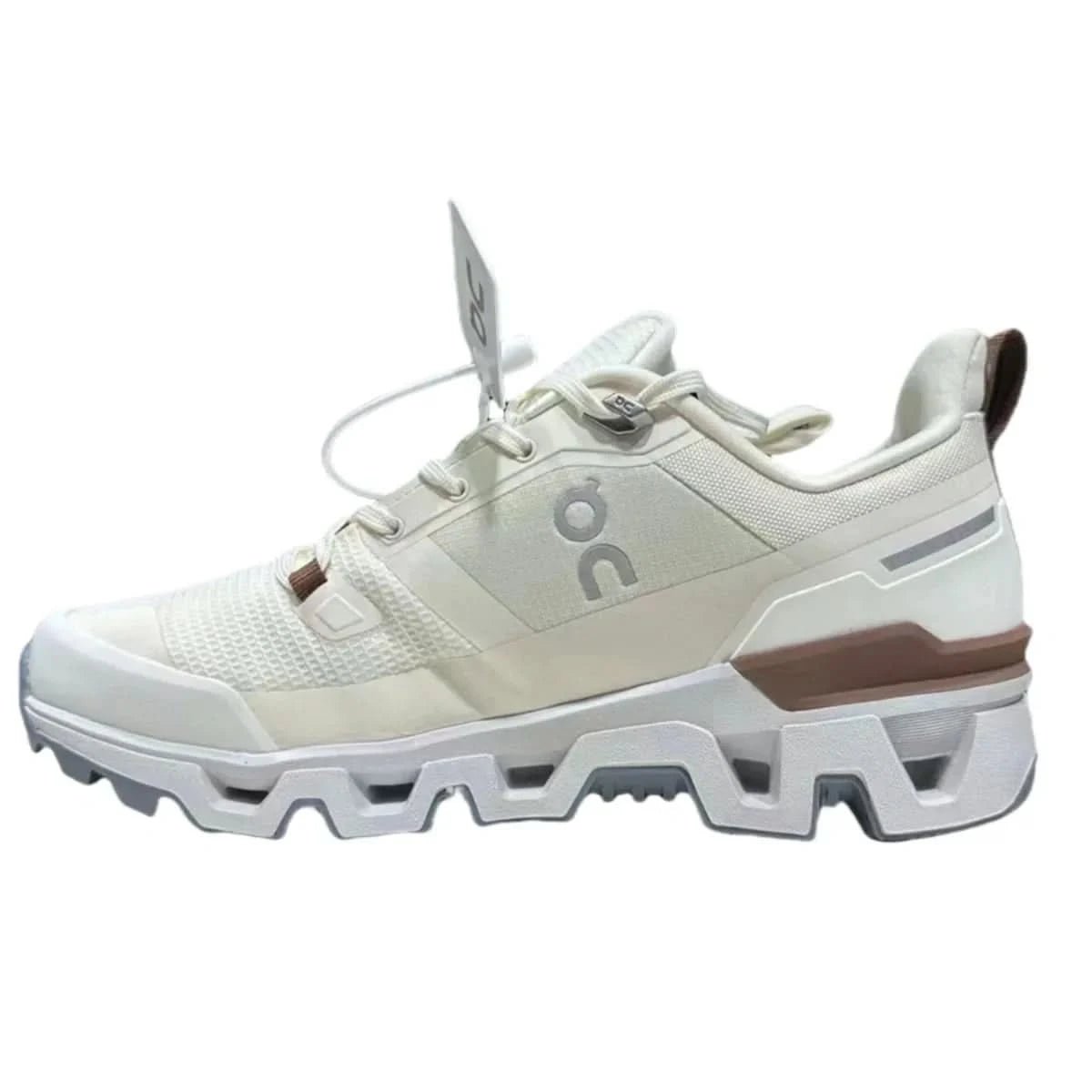 On Cloudwander Waterproof Men's White/Sand - Onsrunners
