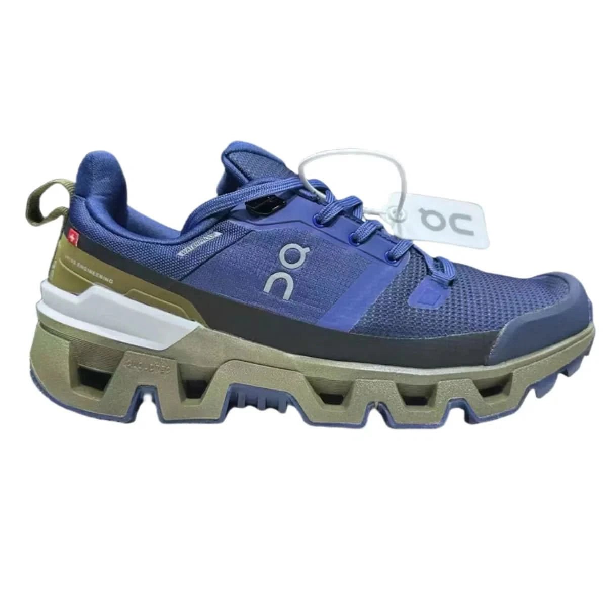 On Cloudwander Waterproof Women's Navy/White - Onsrunners